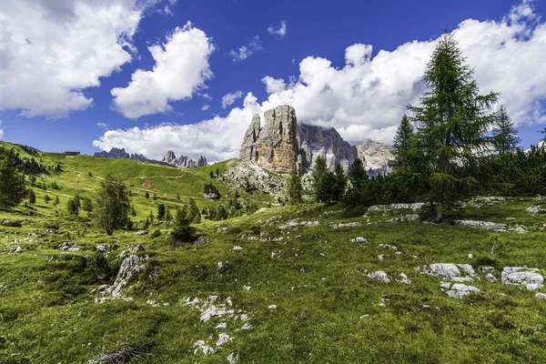 Torri Belluno Veneto Italien Cinque Torri Landskap Fem Torn Sommaren — Stockfoto