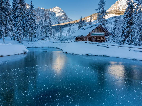 Sapppada, İtalya 'nın kış manzarası 