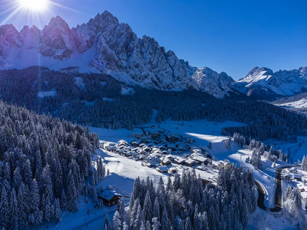 Letecký Pohled Zimní Krajinu Sapppada Itálie — Stock fotografie
