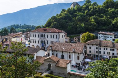 İtalya 'daki Polcenigo şehir manzarası