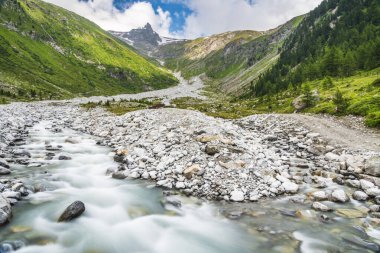 Lavaredo Dağları, güzel doğa manzarası, Aurina Vadisi, İtalya