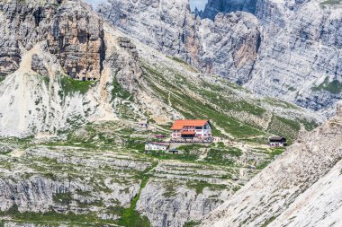 Lavaredo Dağları, güzel doğa manzarası, Aurina Vadisi, İtalya