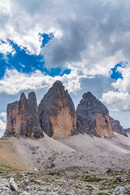 Lavaredo Dağları, güzel doğa manzarası, Aurina Vadisi, İtalya