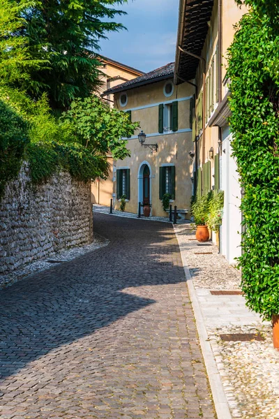 Stadtbild Von Polcenigo Italien — Stockfoto
