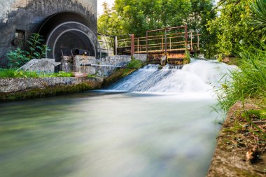 Reana del Rojale manzaralı, Udine ili, İtalya