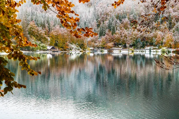 Fusinsjö Hösten Italien — Stockfoto