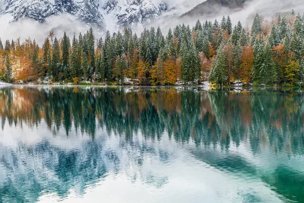 Jezero Fusine Podzim Itálie — Stock fotografie