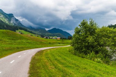 İtalya 'da yaz aylarında Sappada manzarası 
