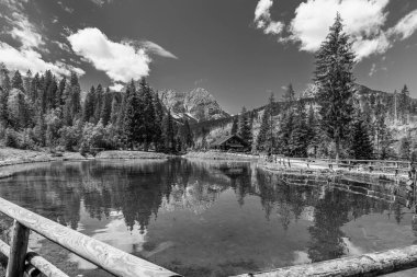 İtalya 'da yaz aylarında Sappada manzarası 