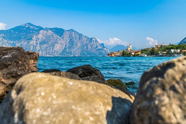 Vista Panoramica Sul Lago Garda Nel Nord Italia — Foto Stock