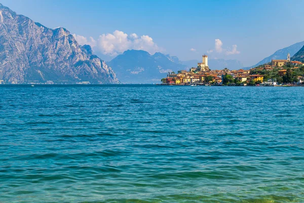 Vista Panoramica Sul Lago Garda Nel Nord Italia — Foto Stock