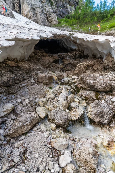 Lake Sorapis Zöld Hegyvidék Olaszország — Stock Fotó