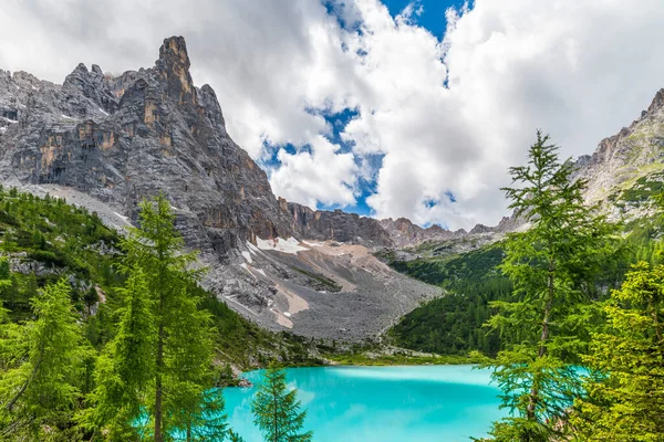 Lago Sorapis Altopiano Verde Italia — Foto Stock