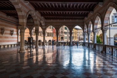 Udine şehir manzarası, İtalya 