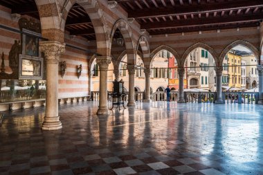 Udine şehir manzarası, İtalya 