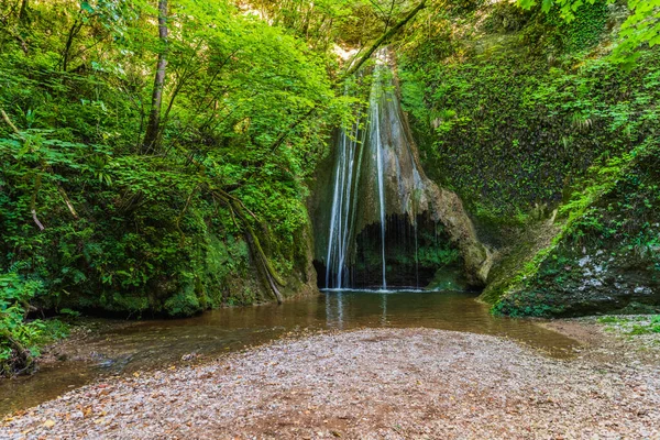 Incredibile Vista Sul Lago Forestale Ragogna — Foto Stock