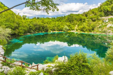 İtalya 'da Cornino Gölü