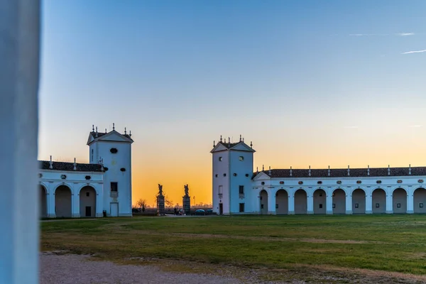 Villa Manin Cityscape Scene Olaszország — Stock Fotó