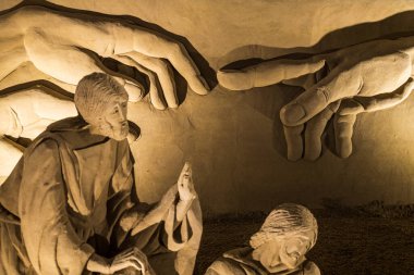 Lignano, İtalya 'da antik taş heykeller