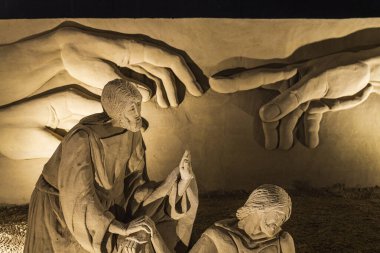 Lignano, İtalya 'da antik taş heykeller