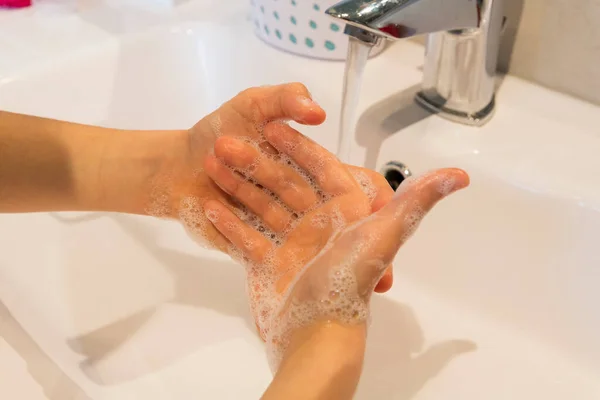 Cropped Image Girl Washing Her Hands Soap — Stock Photo, Image