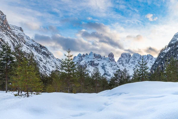 モンテクロース冬の風景 イタリア — ストック写真