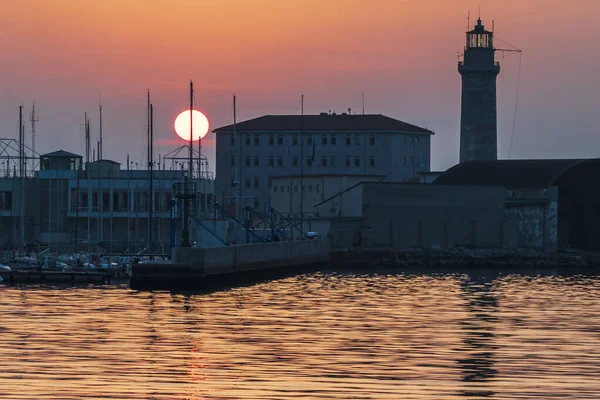 Napkelte Trieszt Kikötője Felett Olaszország — Stock Fotó