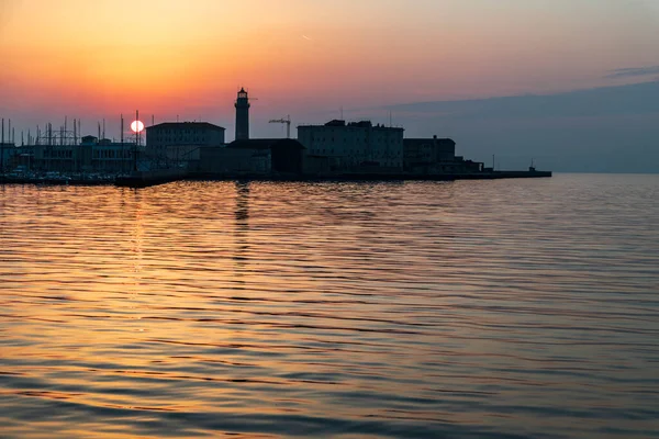Salida Del Sol Sobre Puerto Trieste Italia — Foto de Stock