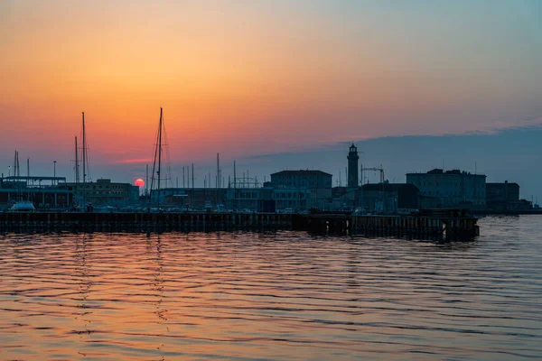해뜨는 트리에스테 이탈리아 북동부 베네치아 줄리아 — 스톡 사진