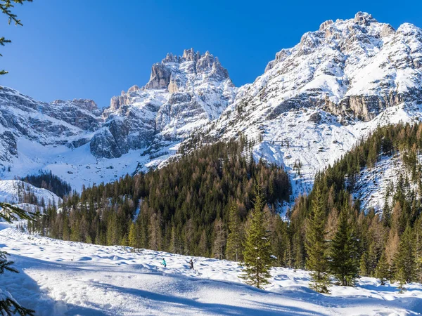 Val Fiscalina Güney Tyrol Dağlarda Kış Mevsimi Manzarası — Stok fotoğraf
