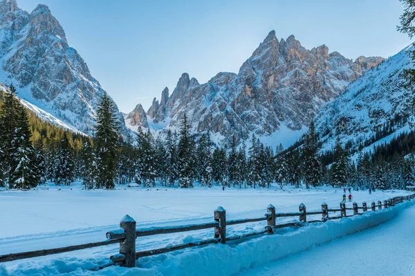 Kayalık Dağlarda Kayak Merkezi Val Fiscalina Güney Tyrol Kış Mevsimi — Stok fotoğraf