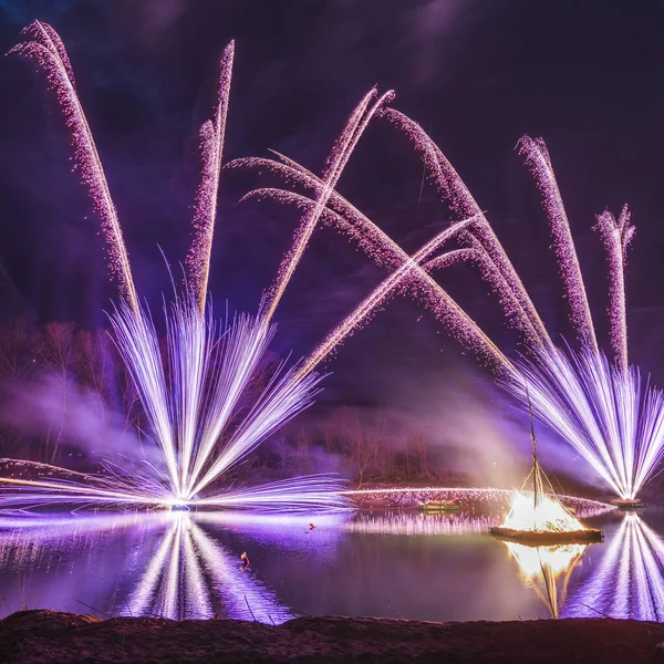 Fireworks Night Lake New Year Background — Stock Photo, Image