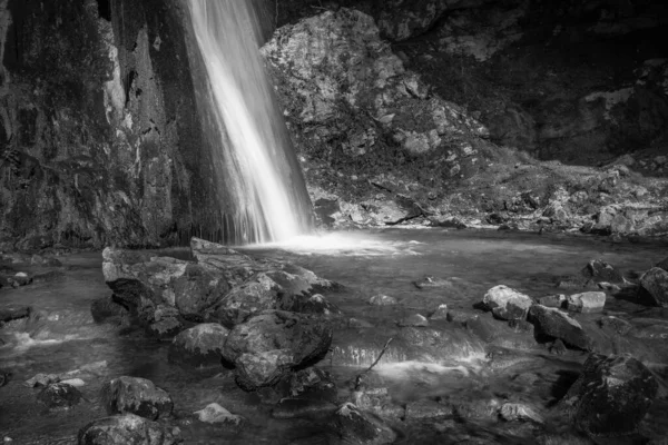 Шовкова Вода Чорно Білі Водоспади Фріулі — стокове фото