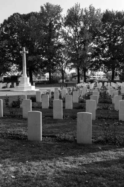 Czarno Białe Zdjęcie Cmentarza Wojennego Udine Włochy — Zdjęcie stockowe