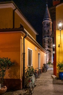 İtalyan şehrinde Noel süslemeleri