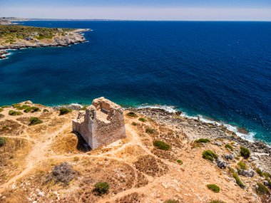 Torre Uluzzo Körfezi ve kıyı şeridi, Salento, İtalya