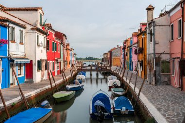 Gündüz vakti Burano Murano kanal şehir merkezi Venedik, İtalya
