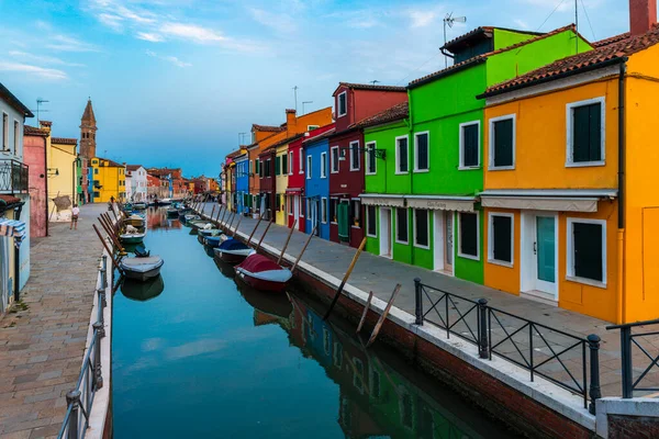 Giorno Burano Murano Canale Paesaggio Urbano Con Edifici Multicolore Venezia — Foto Stock