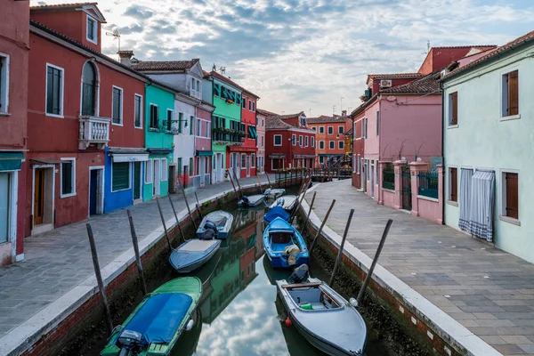 Hora Dia Burano Murano Canal Cityscape Com Edifícios Multi Color — Fotografia de Stock