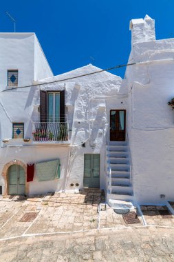 Ceglie Messapica, küçük kasaba komünü, güney İtalya mimarisi. 