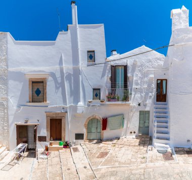 Ceglie Messapica, küçük kasaba komünü, güney İtalya mimari evleri. 