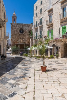 Küçük bir kasabada taş evler ve İtalya 'da komün, San Vito 