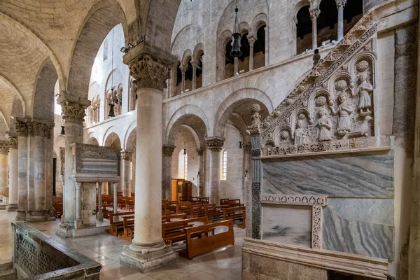 Oude Kathedraal Bitonto Italië Stenen Kerk Interieur — Stockfoto