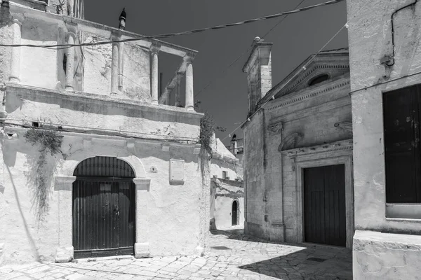 Siyah Beyaz Sokak Fotoğrafı Ceglie Messapica Küçük Kasaba Komünü Güney — Stok fotoğraf