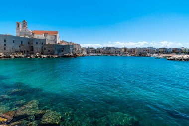 İtalya 'nın Giovianazzo şehrinden deniz manzarası