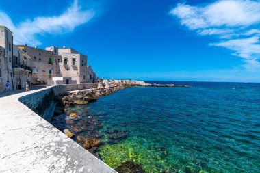 İtalya 'nın Giovianazzo şehrinden deniz manzarası