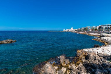 İtalyan küçük liman kasabası, deniz, yaz günü 