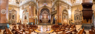 Martina Franca şehir merkezi, Taranto, İtalya 