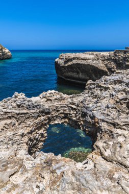 Torre Uluzzo Körfezi ve kıyı şeridi, Salento, İtalya