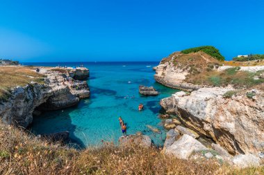 Torre Uluzzo Körfezi ve kıyı şeridi, Salento, İtalya